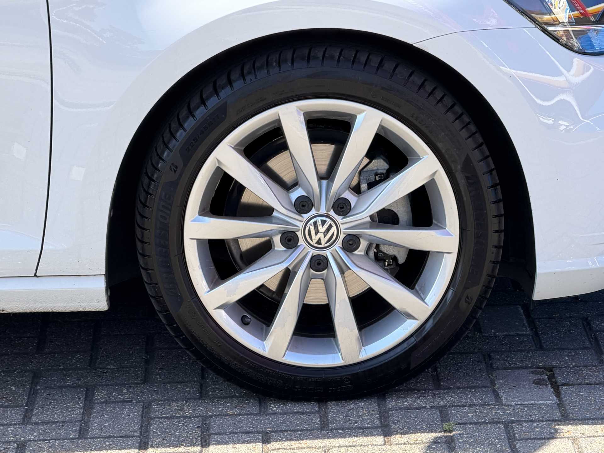 Volkswagen GOLF 1.5 TSI EVO GT 5dr Estate - Image 9