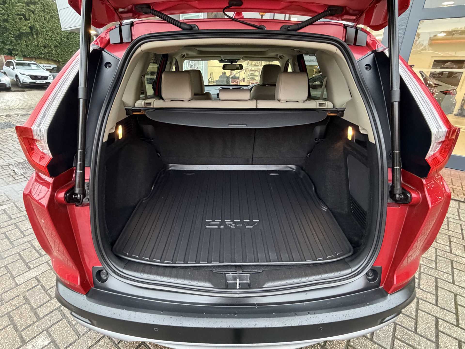 Honda CR-V 2.0 i-MMD Hybrid EX 5dr eCVT - Image 13