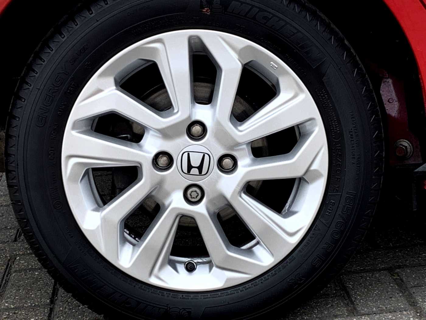 Honda Jazz 1.3 i-VTEC SE 5dr - Image 9