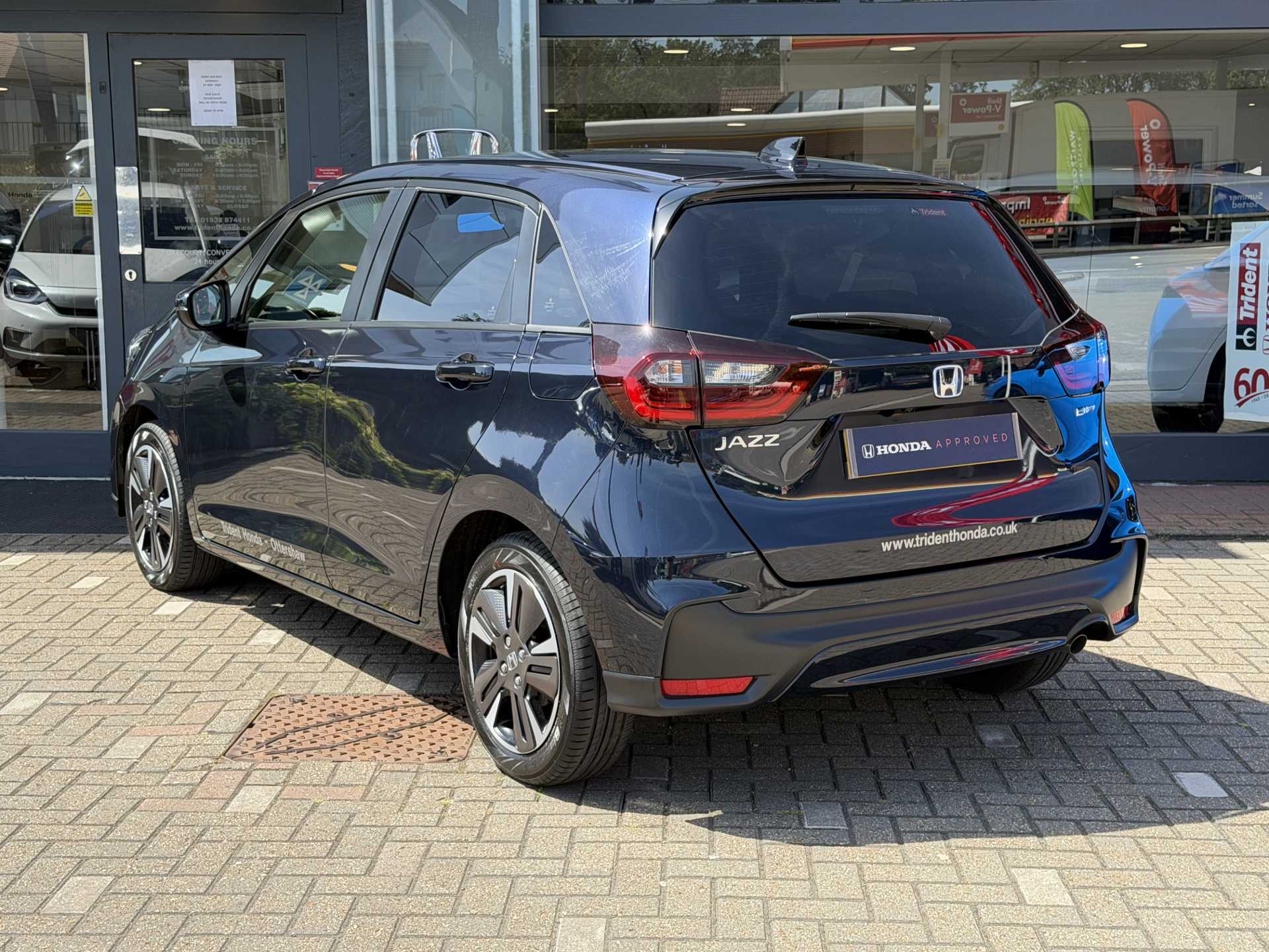 Honda Jazz 1.5 i-MMD Hybrid Advance 5dr eCVT - Image 3