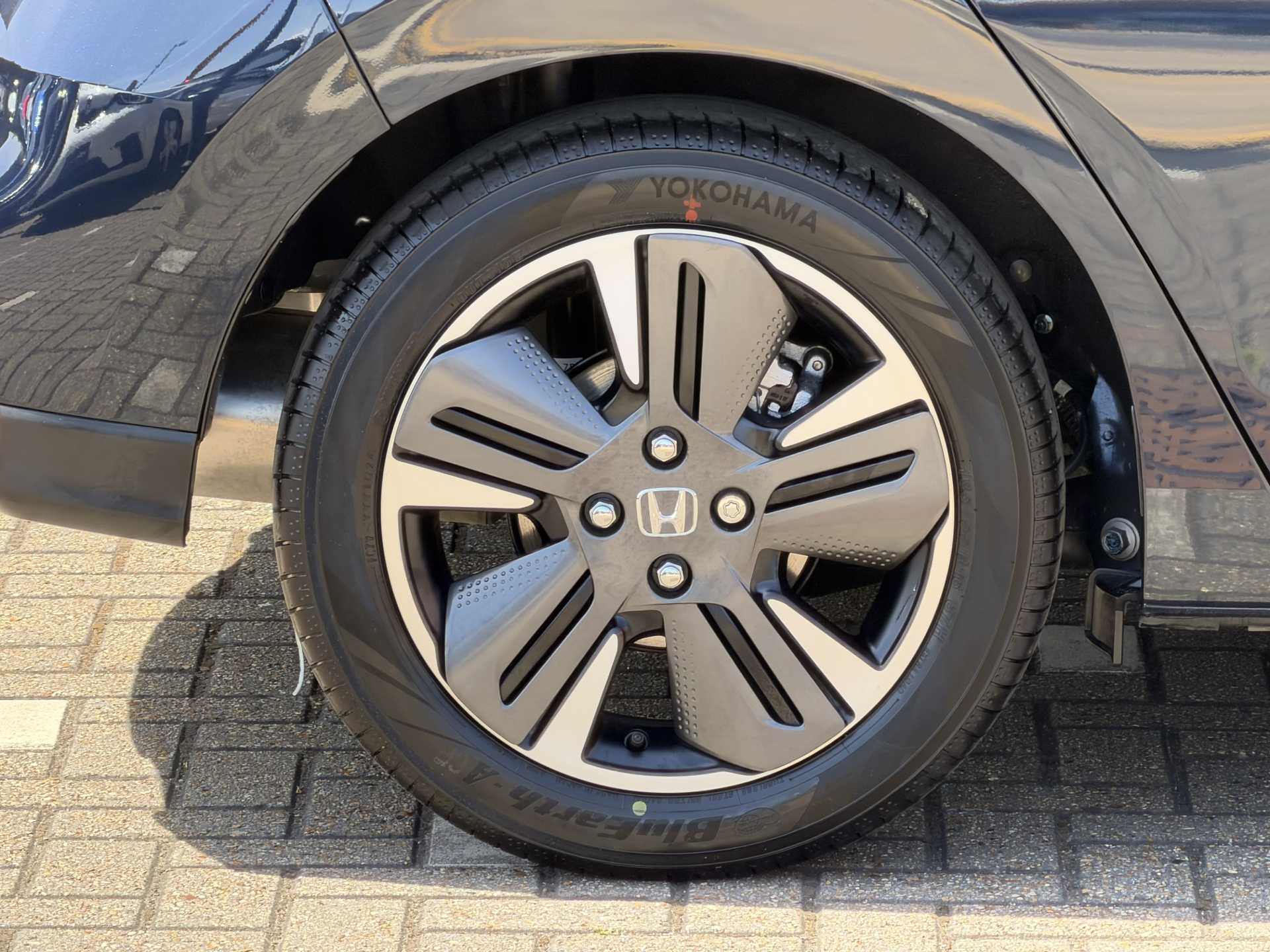 Honda Jazz 1.5 i-MMD Hybrid Advance 5dr eCVT - Image 9