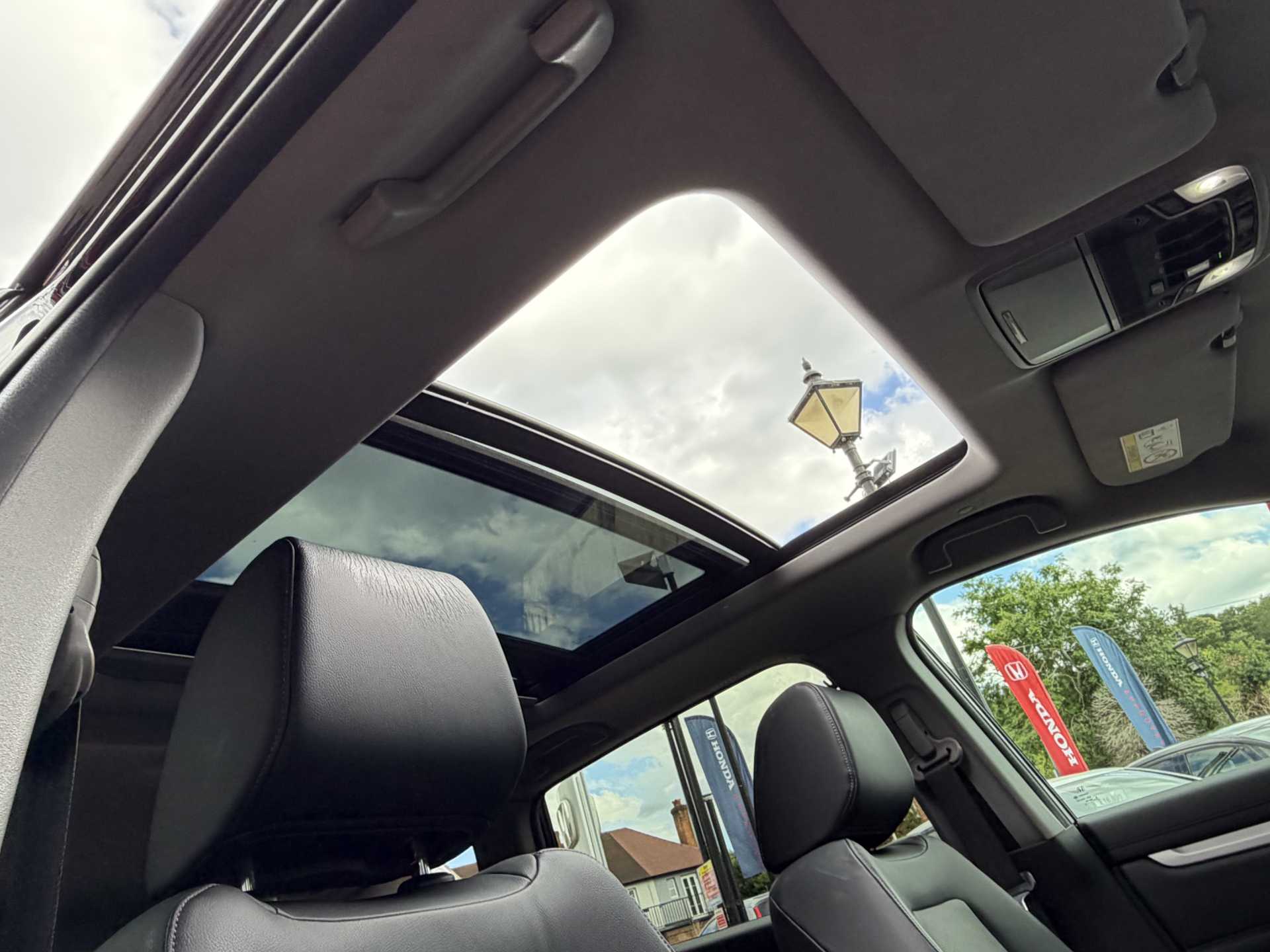 Honda CR-V 1.5 VTEC Turbo EX 5dr CVT - Image 18