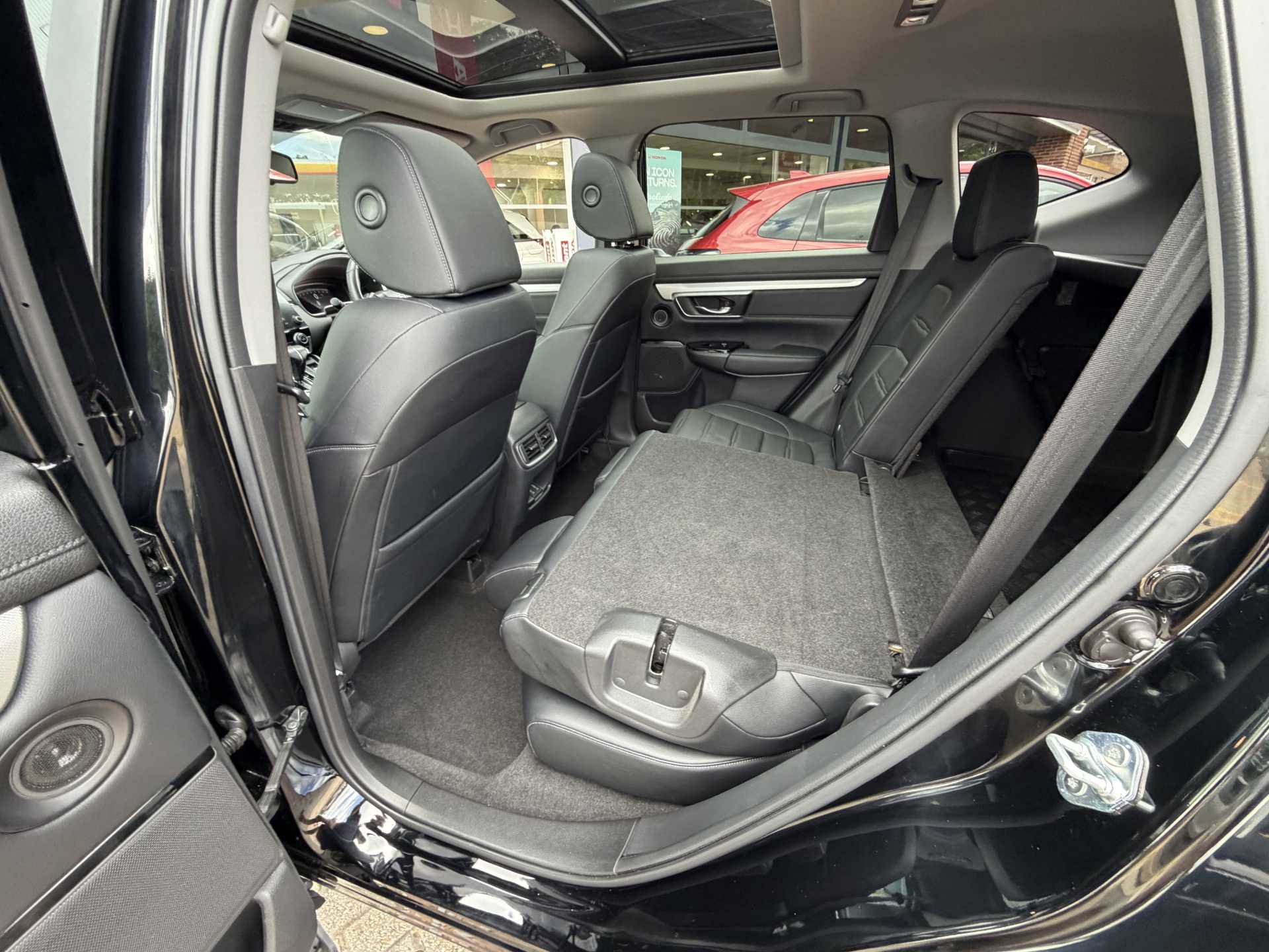 Honda CR-V 1.5 VTEC Turbo EX 5dr CVT - Image 19