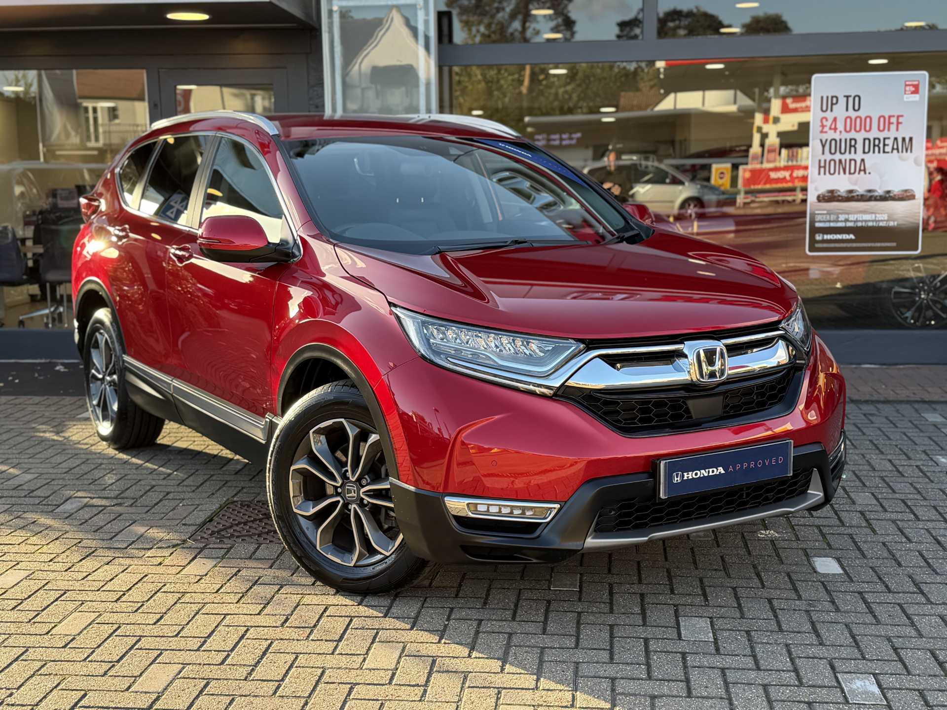 Honda CR-V 2.0 i-MMD Hybrid SR 5dr eCVT — image 1
