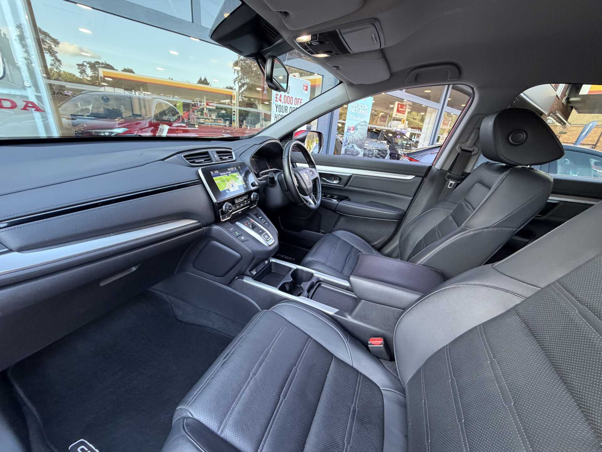 Honda CR-V 2.0 i-MMD Hybrid SR 5dr eCVT — image 2