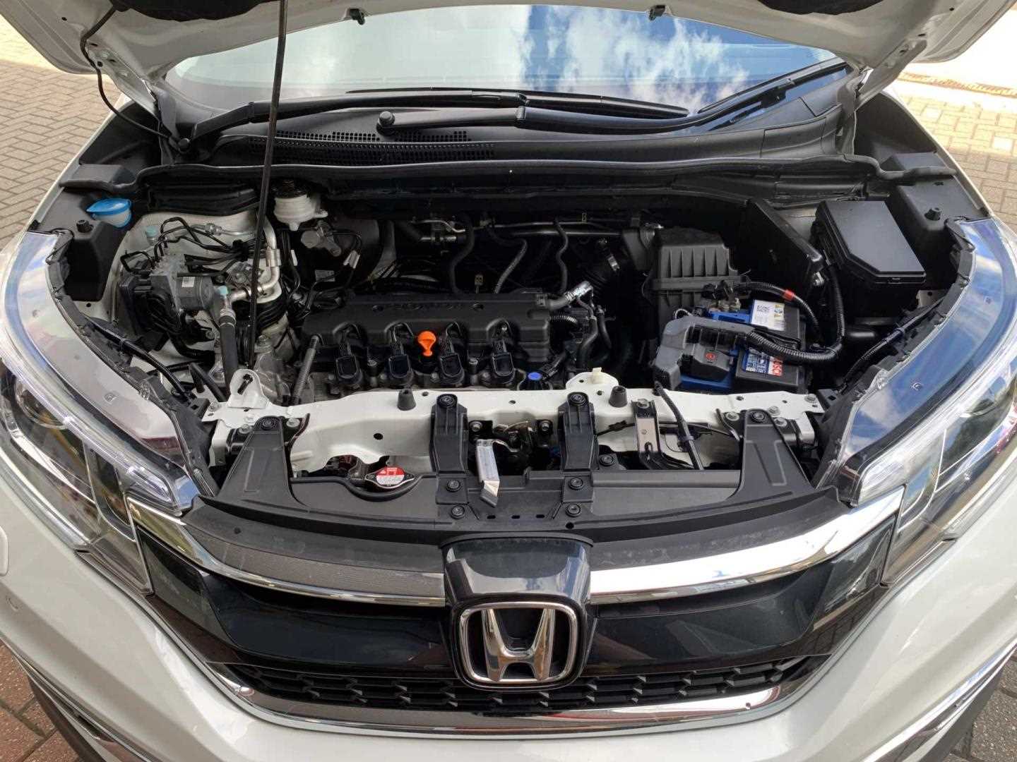 Honda CR-V 2.0 i-VTEC EX 5dr Auto - Image 20