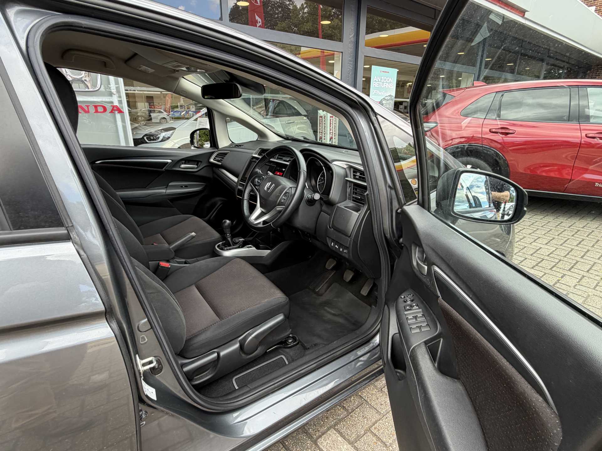 Honda Jazz 1.3 i-VTEC EX Navi 5dr - Image 15