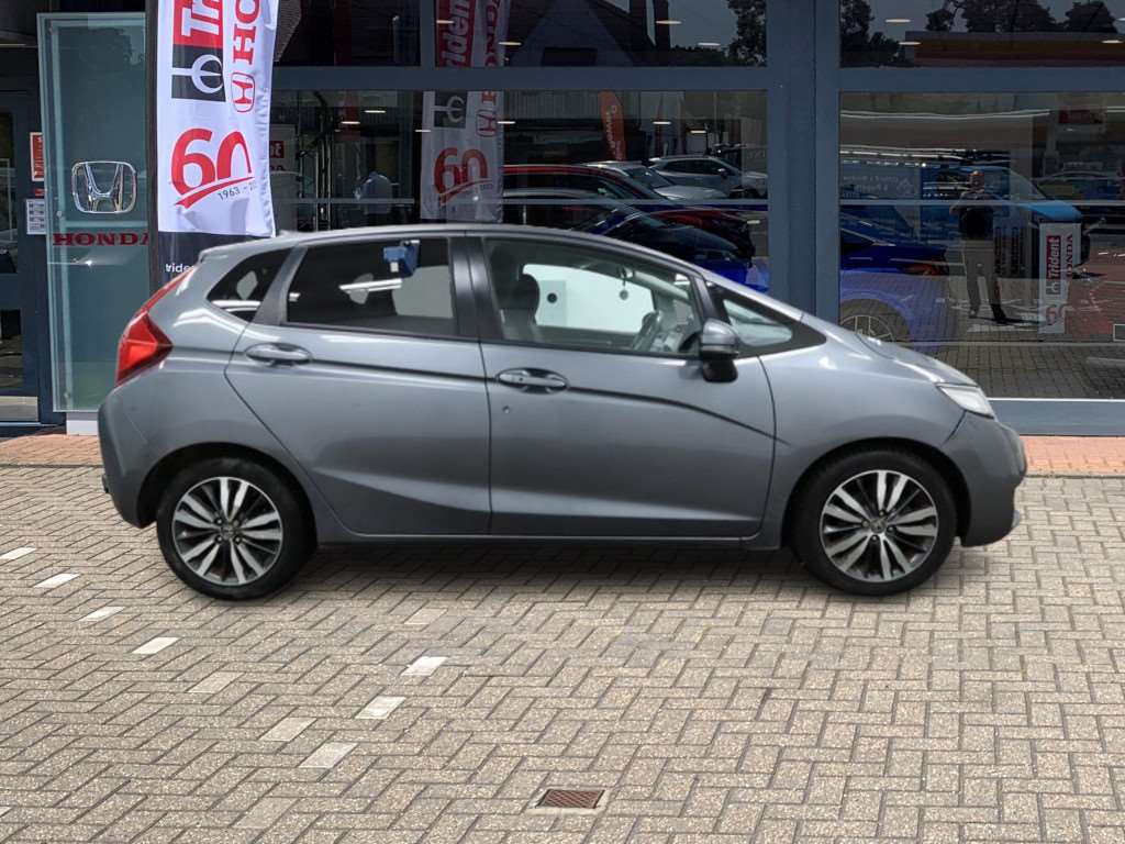 Honda Jazz 1.3 i-VTEC EX Navi 5dr - Image 5