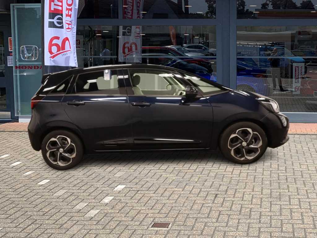 Honda JAZZ 1.5 i-MMD Hybrid EX Style 5dr eCVT - Image 5