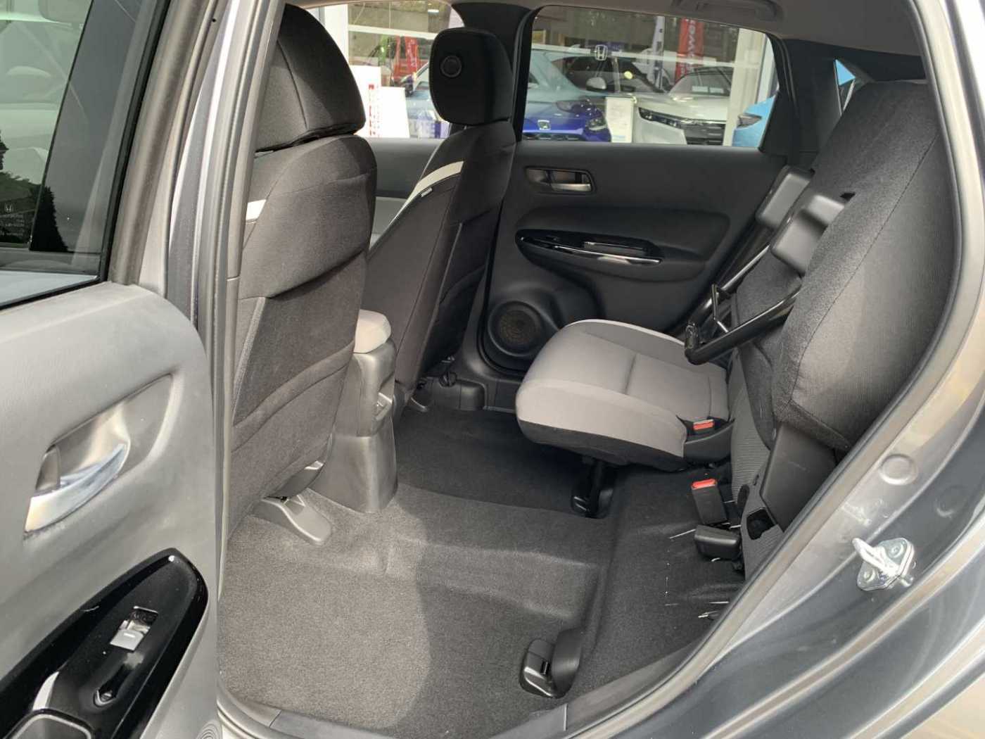 Honda JAZZ 1.5 i-MMD Hybrid Crosstar EX 5dr eCVT - Image 18