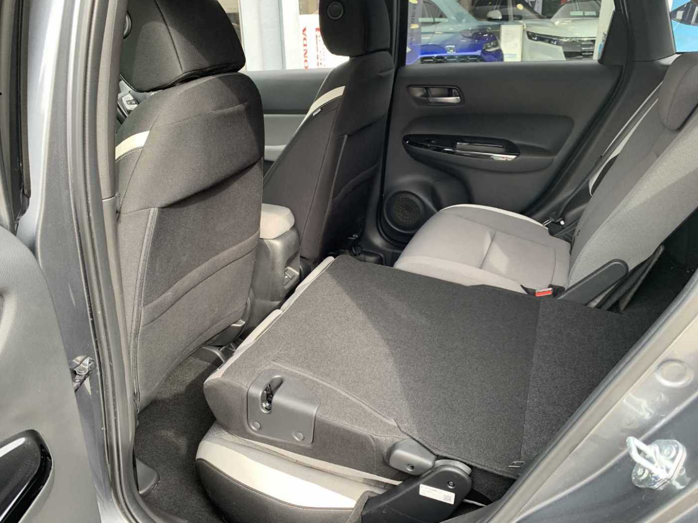Honda JAZZ 1.5 i-MMD Hybrid Crosstar EX 5dr eCVT - Image 19