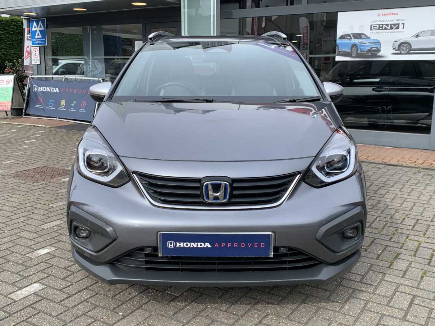 Honda JAZZ 1.5 i-MMD Hybrid Crosstar EX 5dr eCVT - Image 6