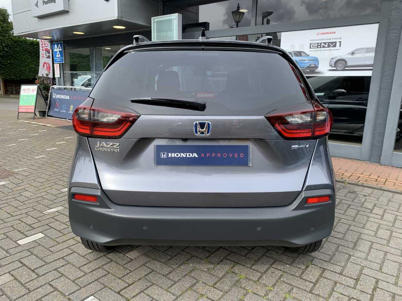 Honda JAZZ 1.5 i-MMD Hybrid Crosstar EX 5dr eCVT - Image 7