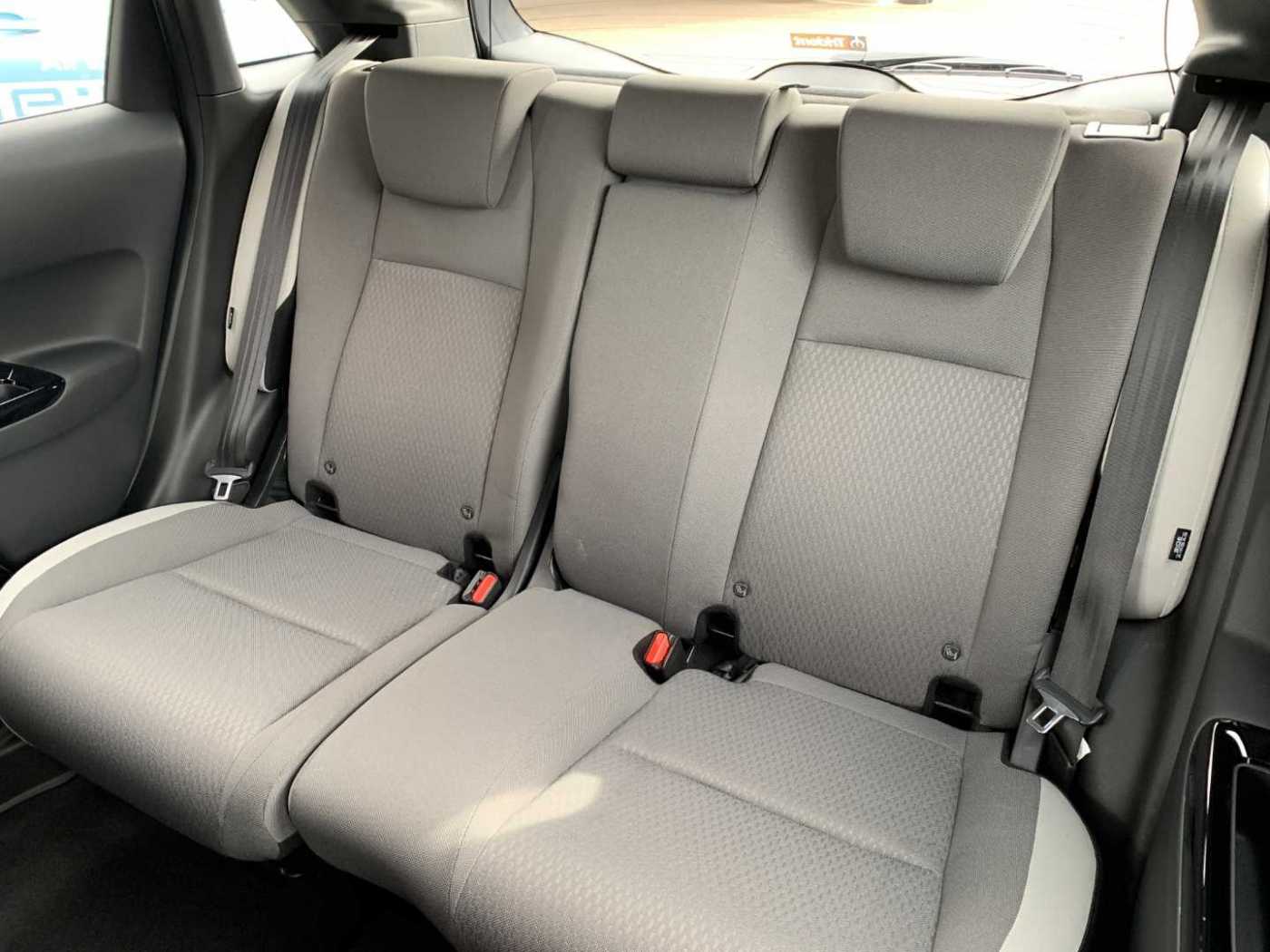 Honda JAZZ 1.5 i-MMD Hybrid Crosstar EX 5dr eCVT - Image 8