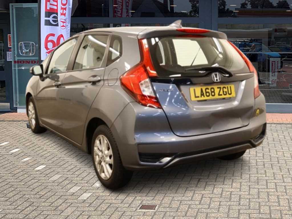 Honda JAZZ 1.3 i-VTEC SE Navi 5dr CVT - Image 3