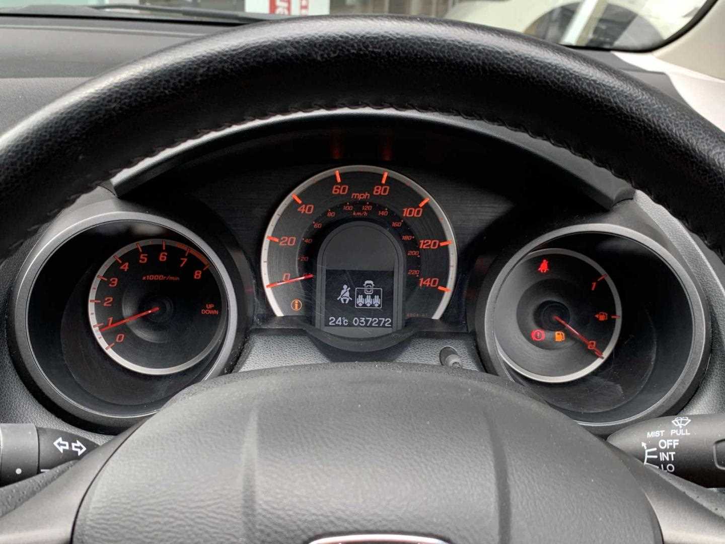 Honda JAZZ 1.4 i-VTEC ES Plus 5dr - Image 11