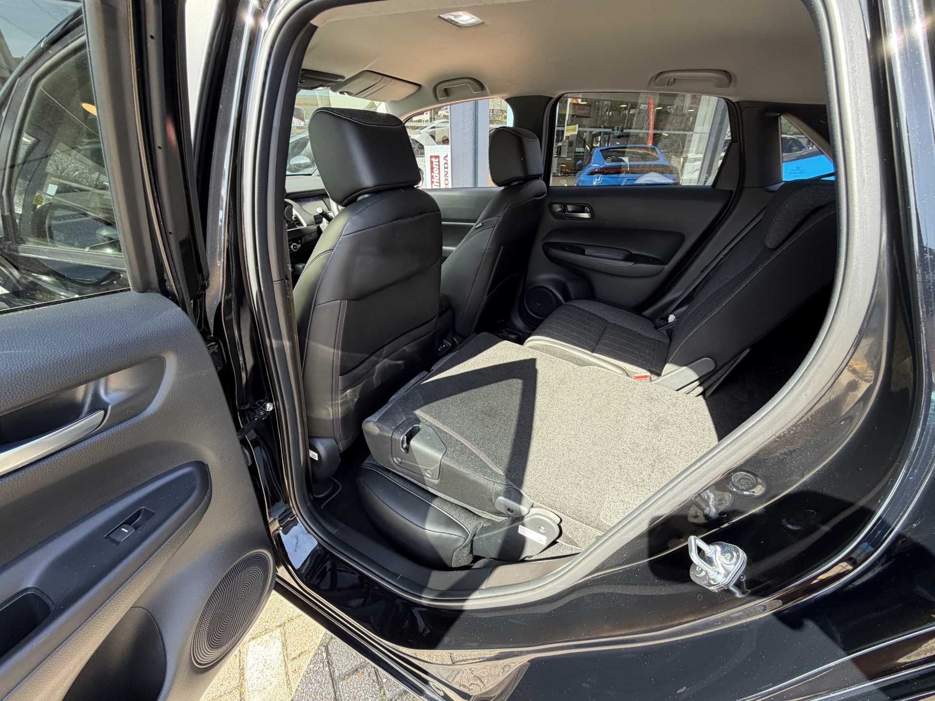 Honda Jazz 1.5 i-MMD Hybrid Advance 5dr eCVT - Image 19