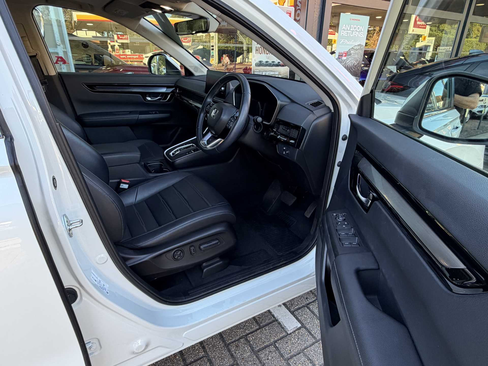 Honda CR-V 2.0 eHEV Elegance 5dr eCVT — image 15