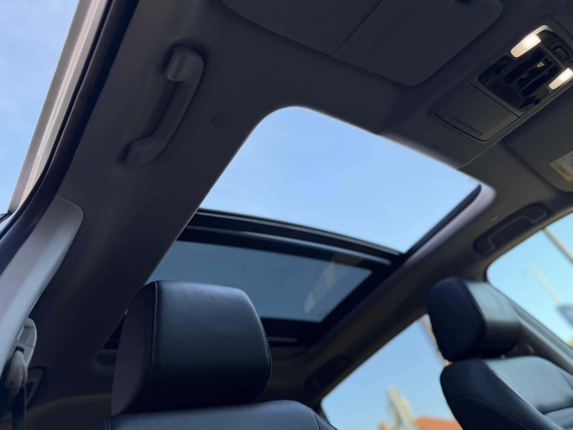 Honda CR-V 2.0 eHEV Elegance 5dr eCVT — image 18