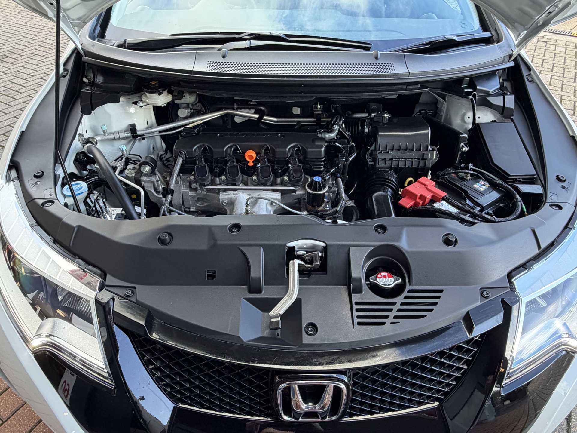 Honda Civic 1.8 i-VTEC SR 5dr Auto [DASP] - Image 20