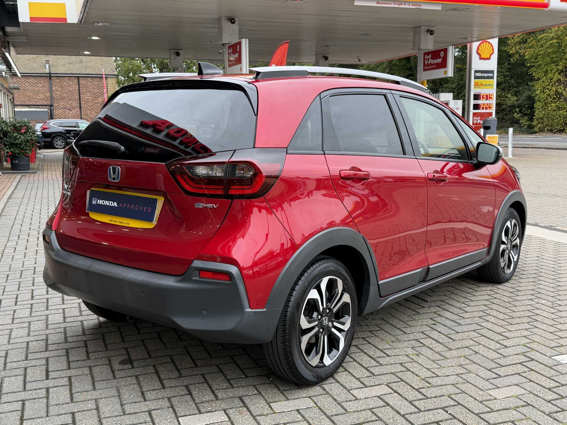 Honda Jazz 1.5 i-MMD Hybrid Crosstar EX 5dr eCVT - Image 12