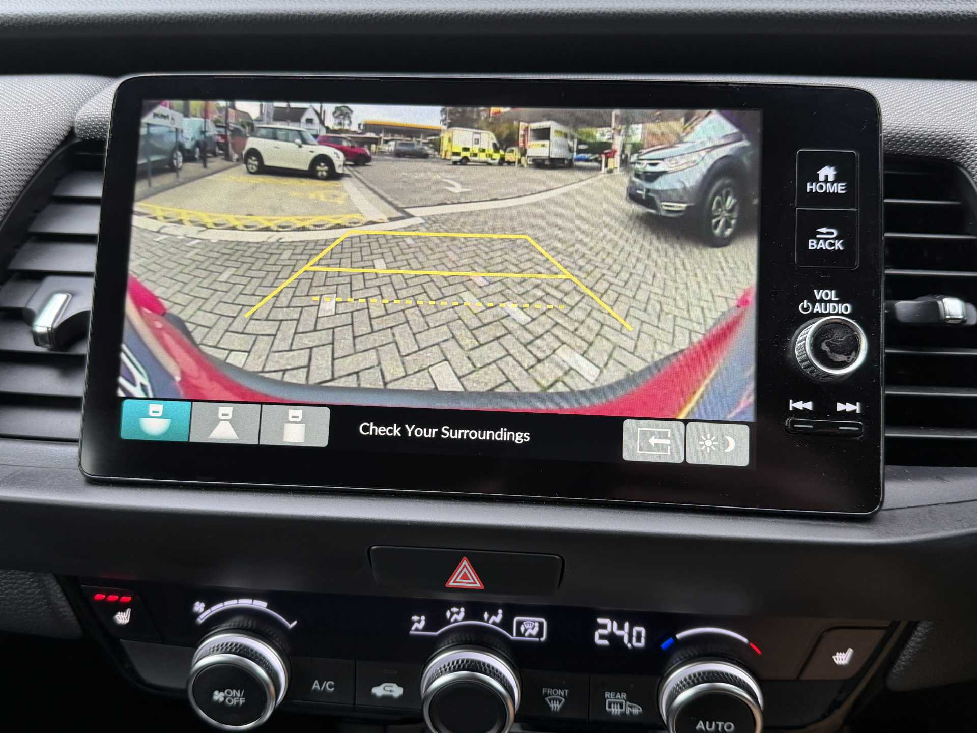 Honda Jazz 1.5 i-MMD Hybrid Crosstar EX 5dr eCVT - Image 14