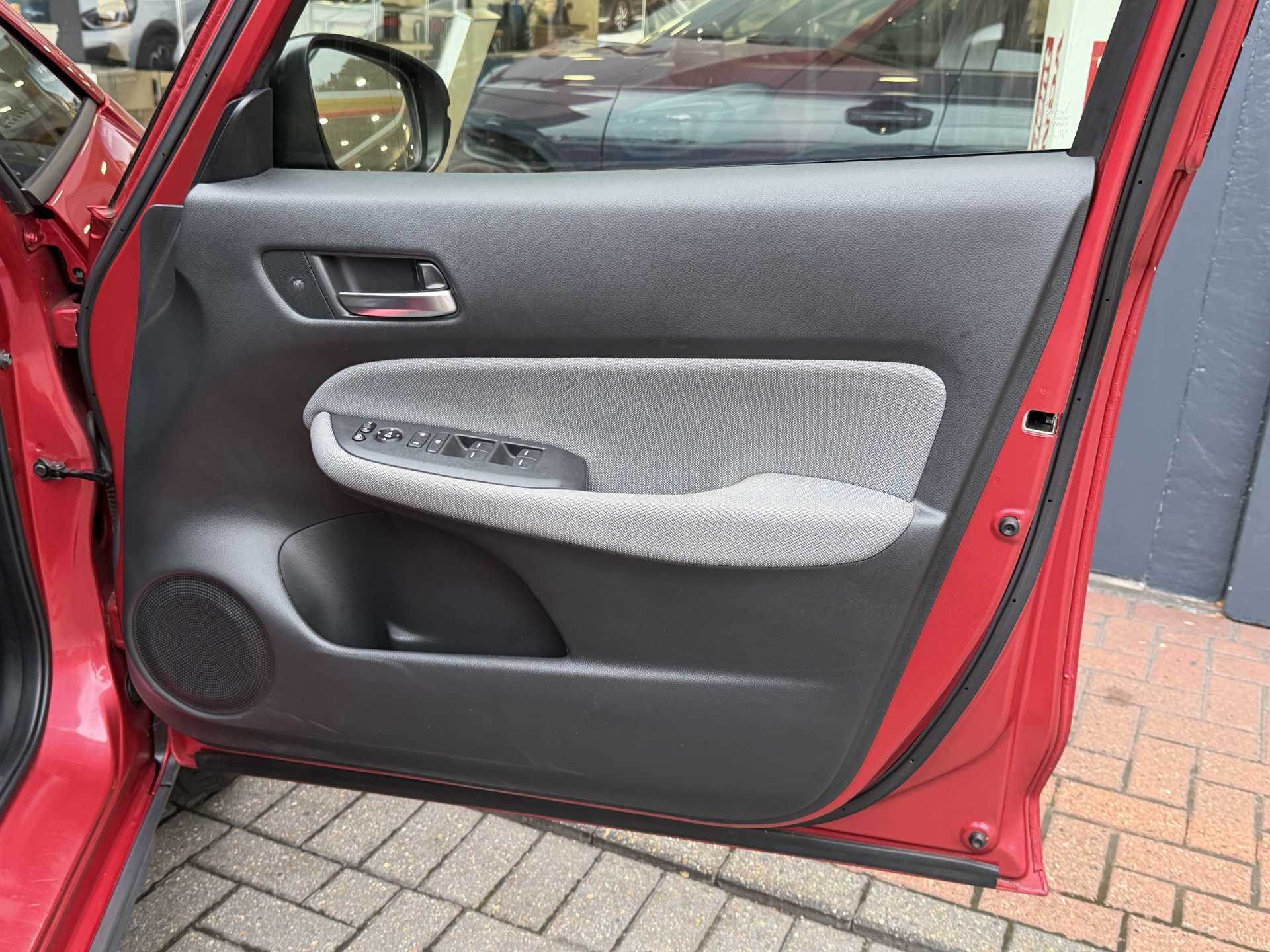 Honda Jazz 1.5 i-MMD Hybrid Crosstar EX 5dr eCVT - Image 17