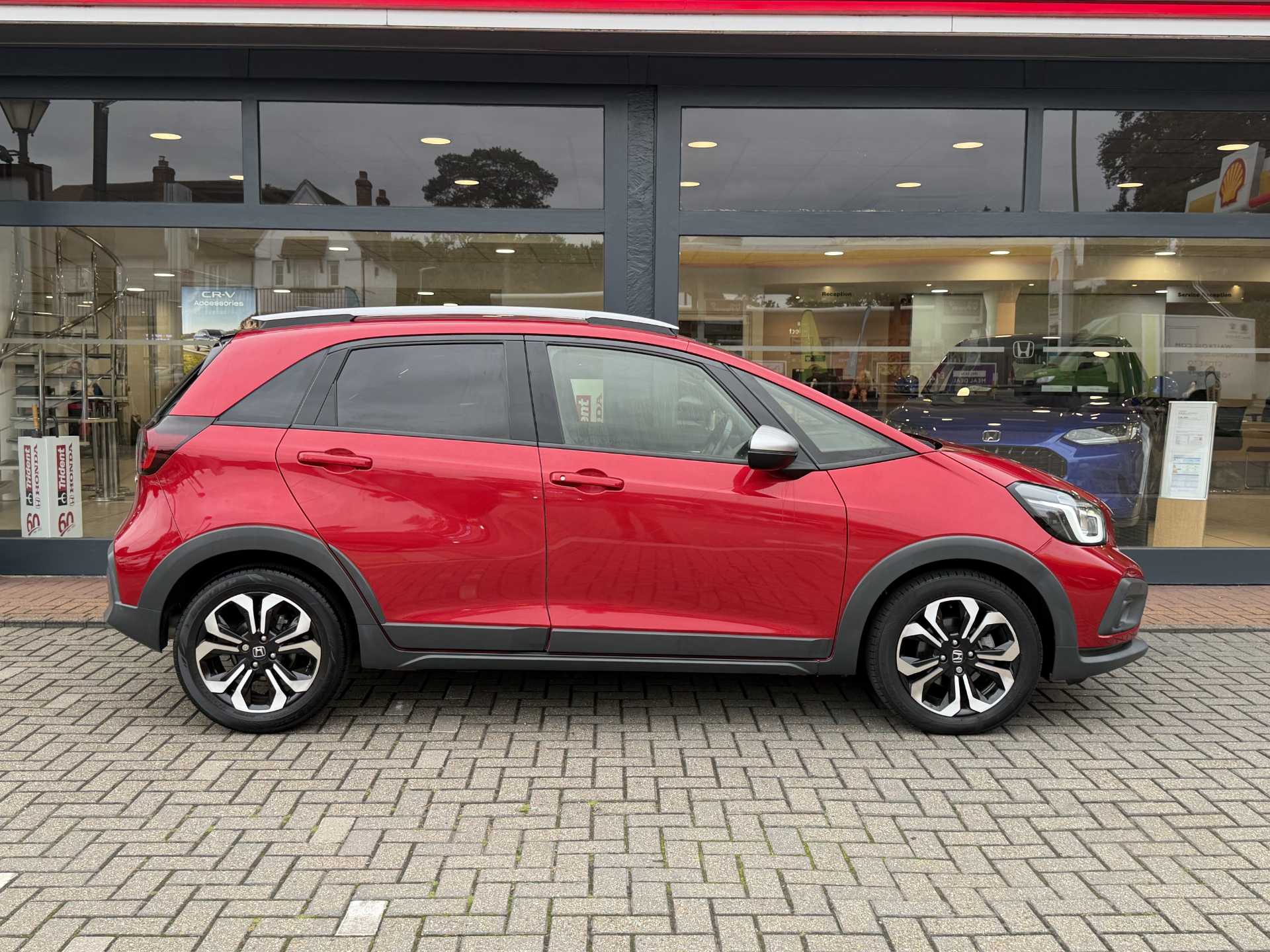 Honda Jazz 1.5 i-MMD Hybrid Crosstar EX 5dr eCVT - Image 5