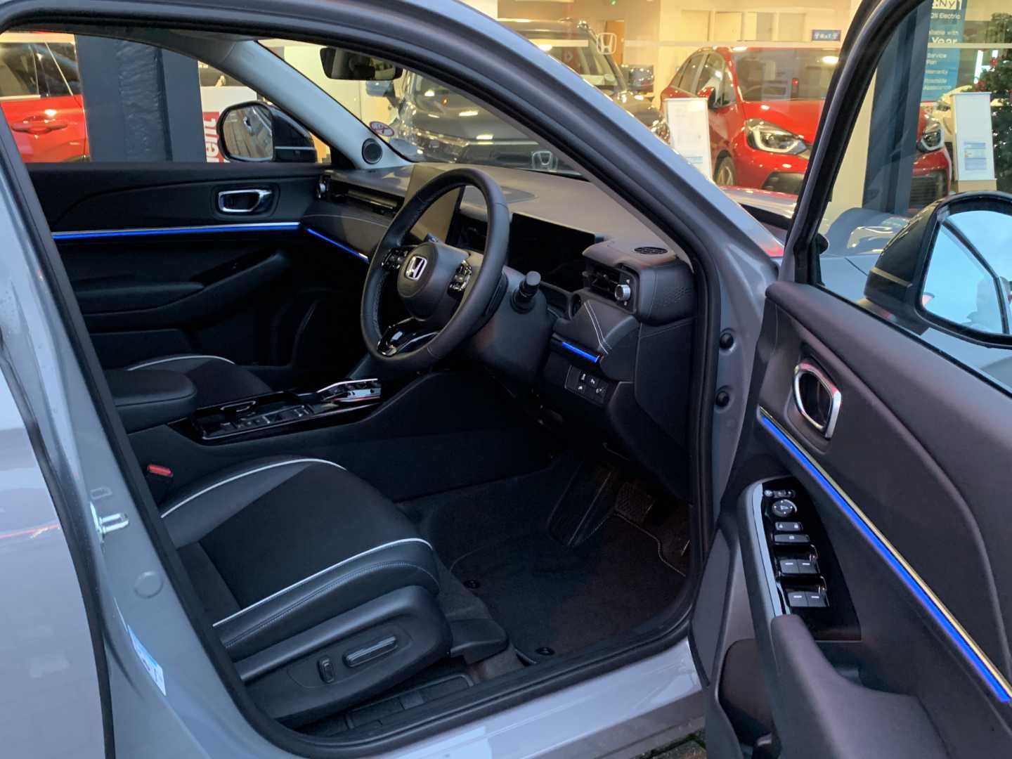 Honda e-Ny1 150kW Elegance 69kWh 5dr Auto - Image 15
