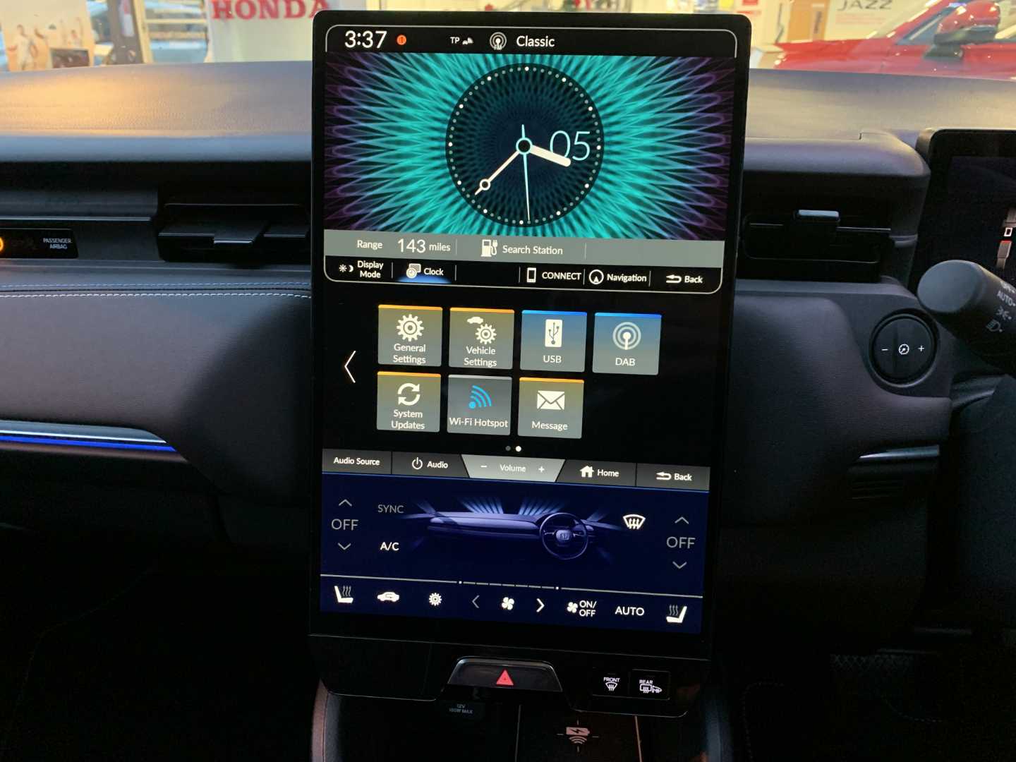 Honda e-Ny1 150kW Elegance 69kWh 5dr Auto - Image 16