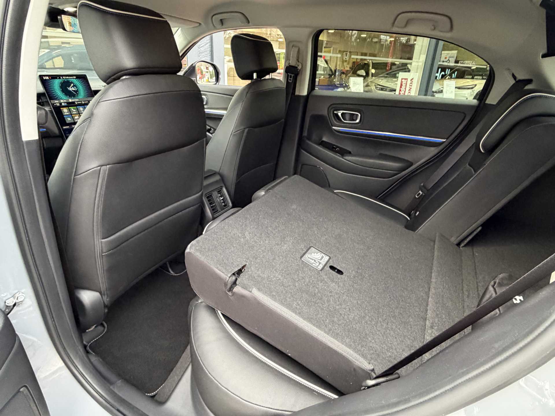 Honda e-Ny1 150kW Elegance 69kWh 5dr Auto - Image 18