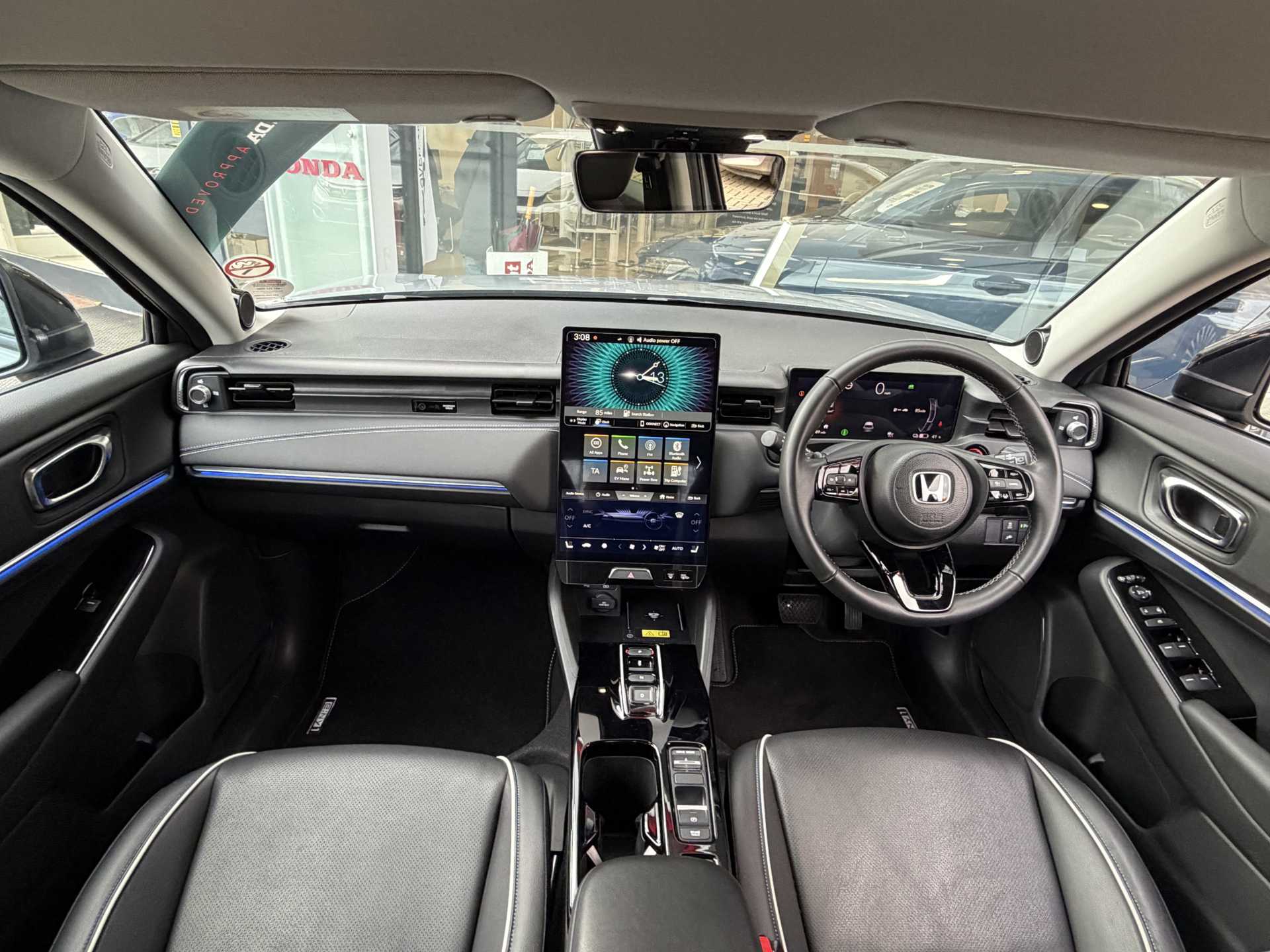 Honda e-Ny1 150kW Elegance 69kWh 5dr Auto - Image 4