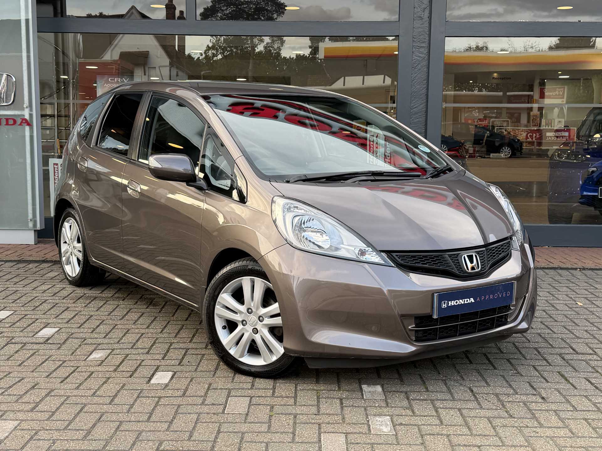 Honda Jazz 1.4 i-VTEC ES Plus 5dr CVT - Image 1