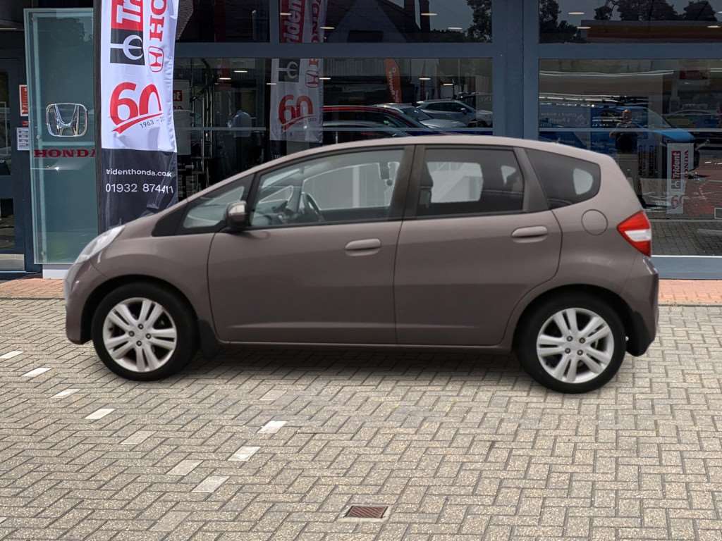Honda Jazz 1.4 i-VTEC ES Plus 5dr CVT - Image 11