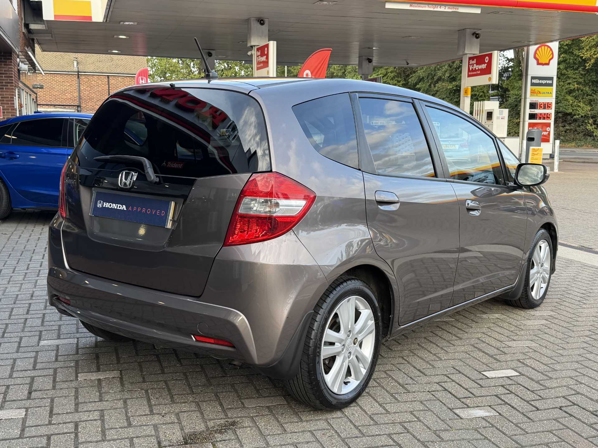Honda Jazz 1.4 i-VTEC ES Plus 5dr CVT - Image 12