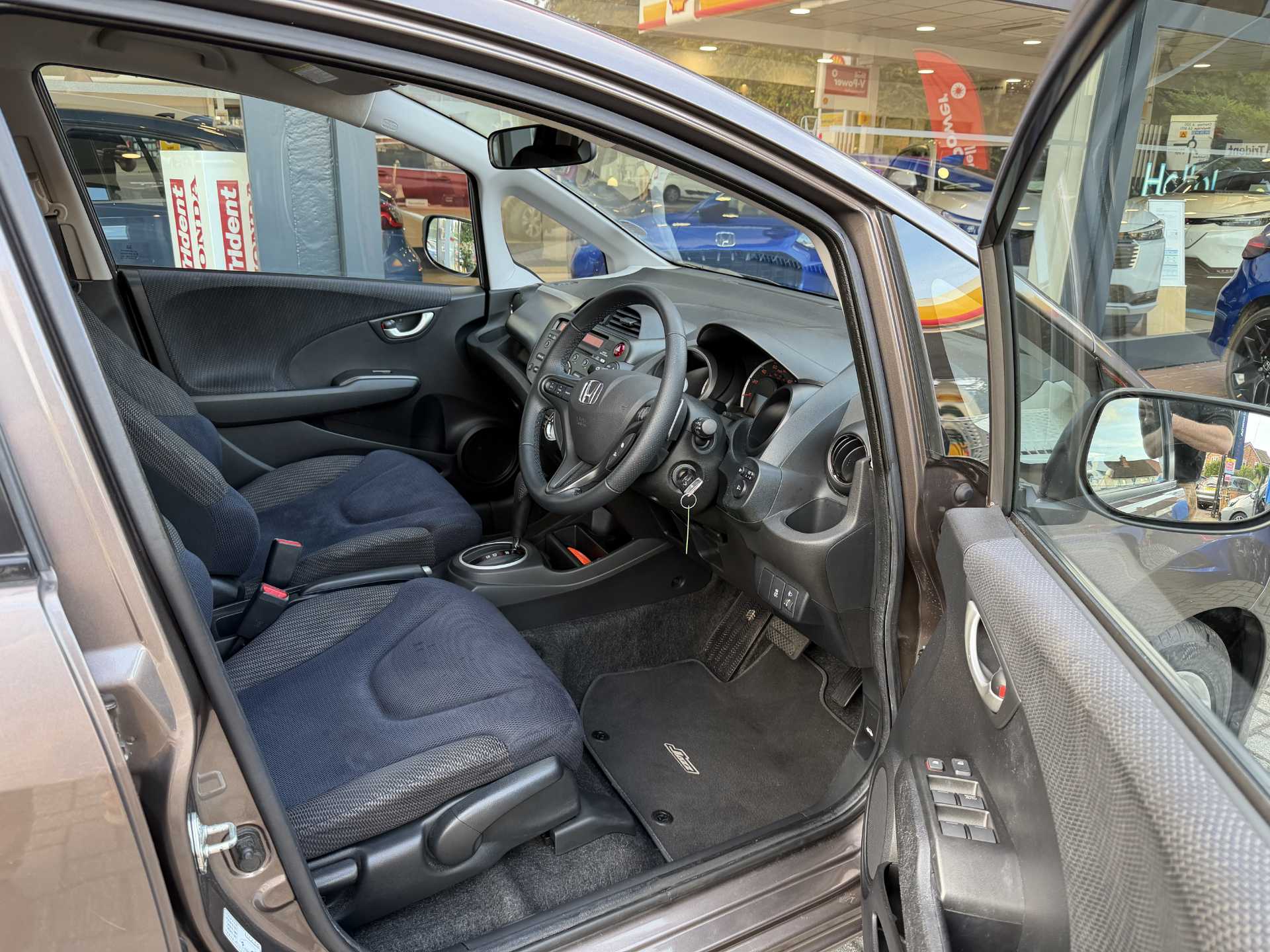 Honda Jazz 1.4 i-VTEC ES Plus 5dr CVT - Image 15