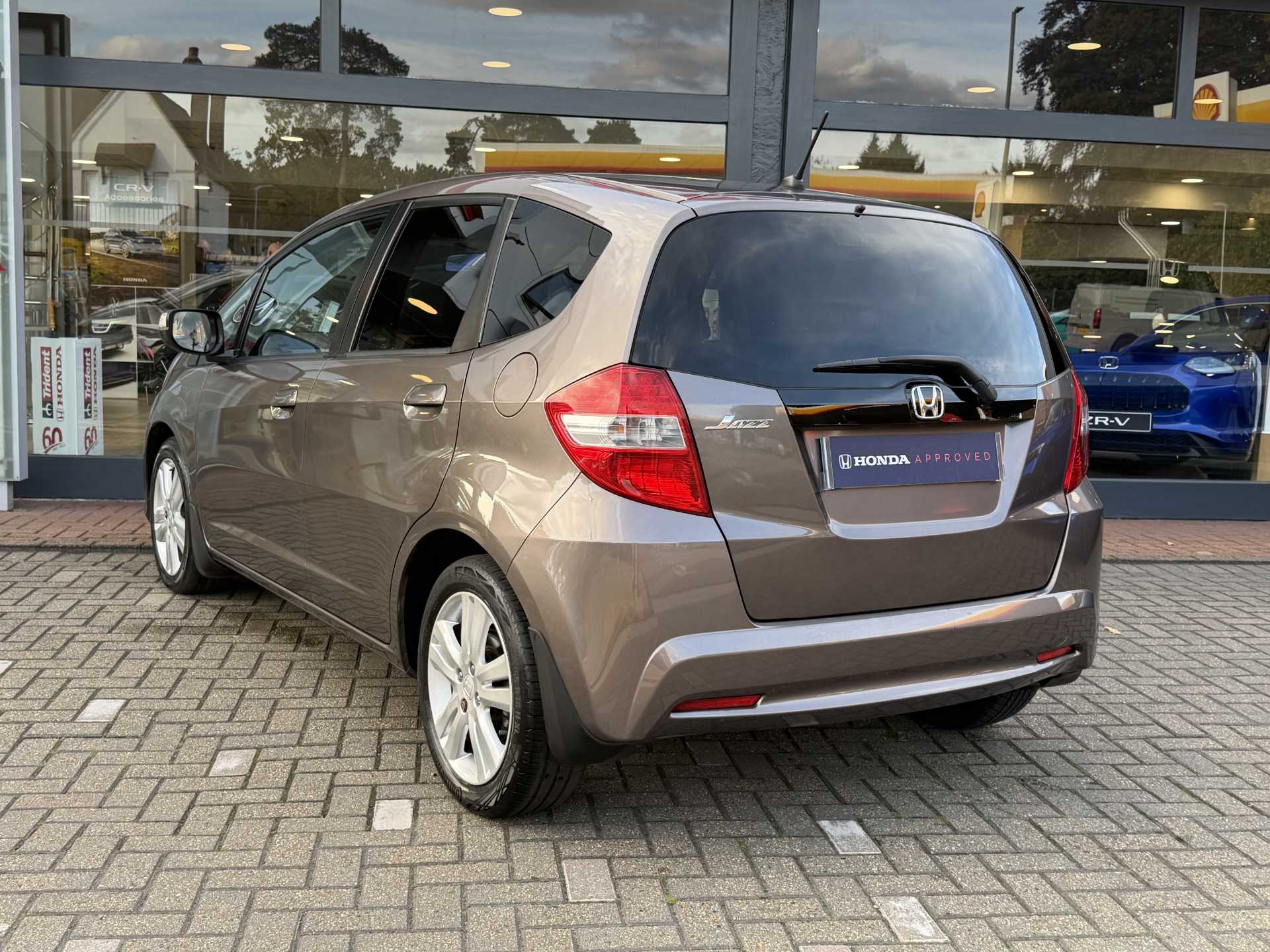 Honda Jazz 1.4 i-VTEC ES Plus 5dr CVT - Image 3