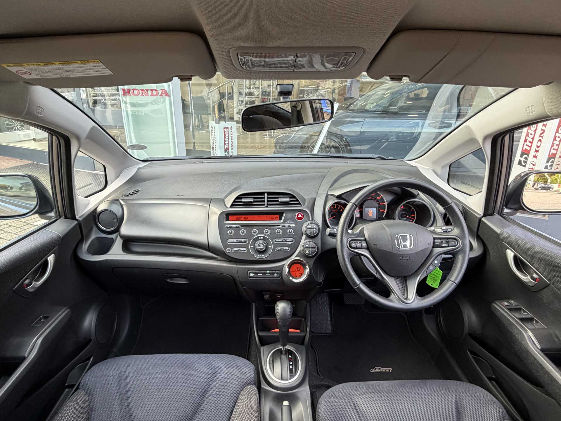 Honda Jazz 1.4 i-VTEC ES Plus 5dr CVT - Image 4