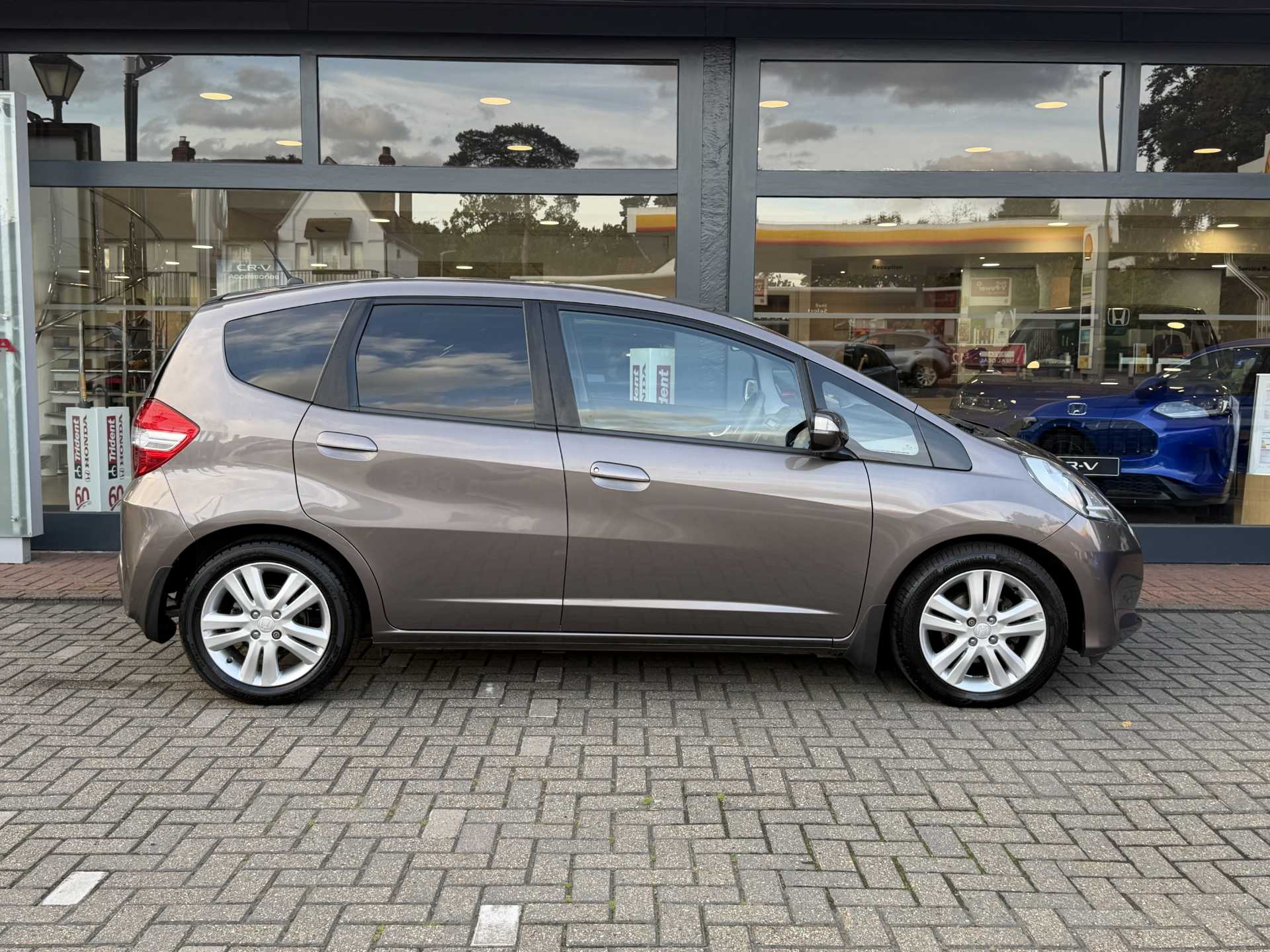 Honda Jazz 1.4 i-VTEC ES Plus 5dr CVT - Image 5