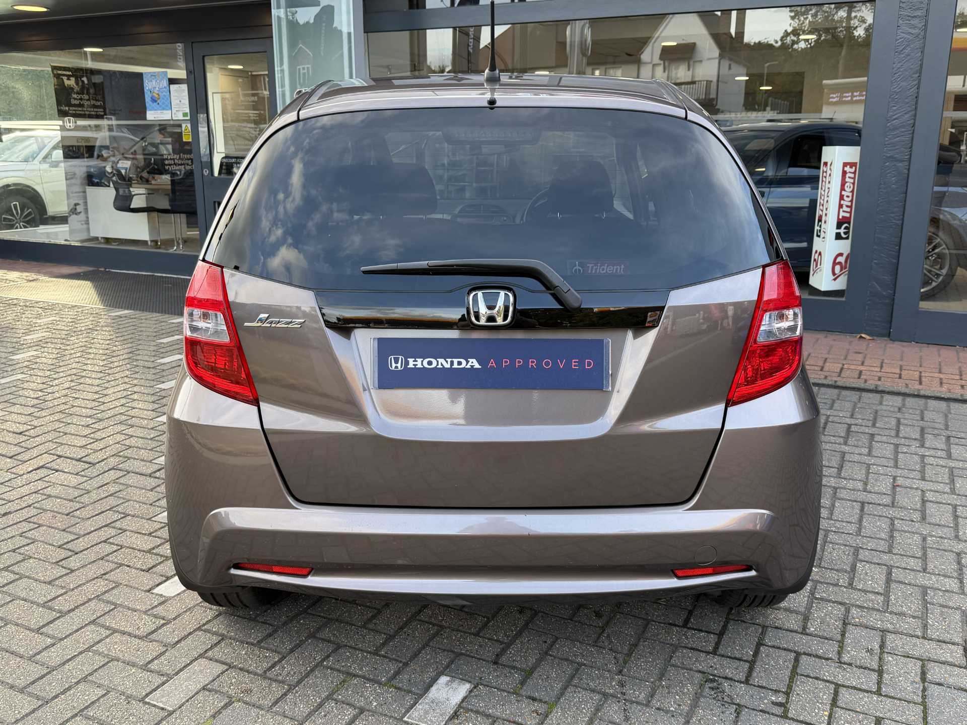 Honda Jazz 1.4 i-VTEC ES Plus 5dr CVT - Image 7