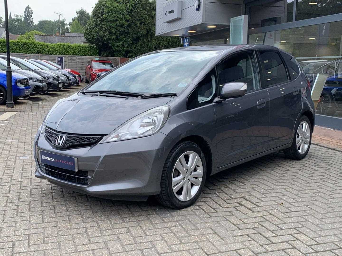 Honda JAZZ 1.4 i-VTEC ES Plus 5dr CVT - Image 10