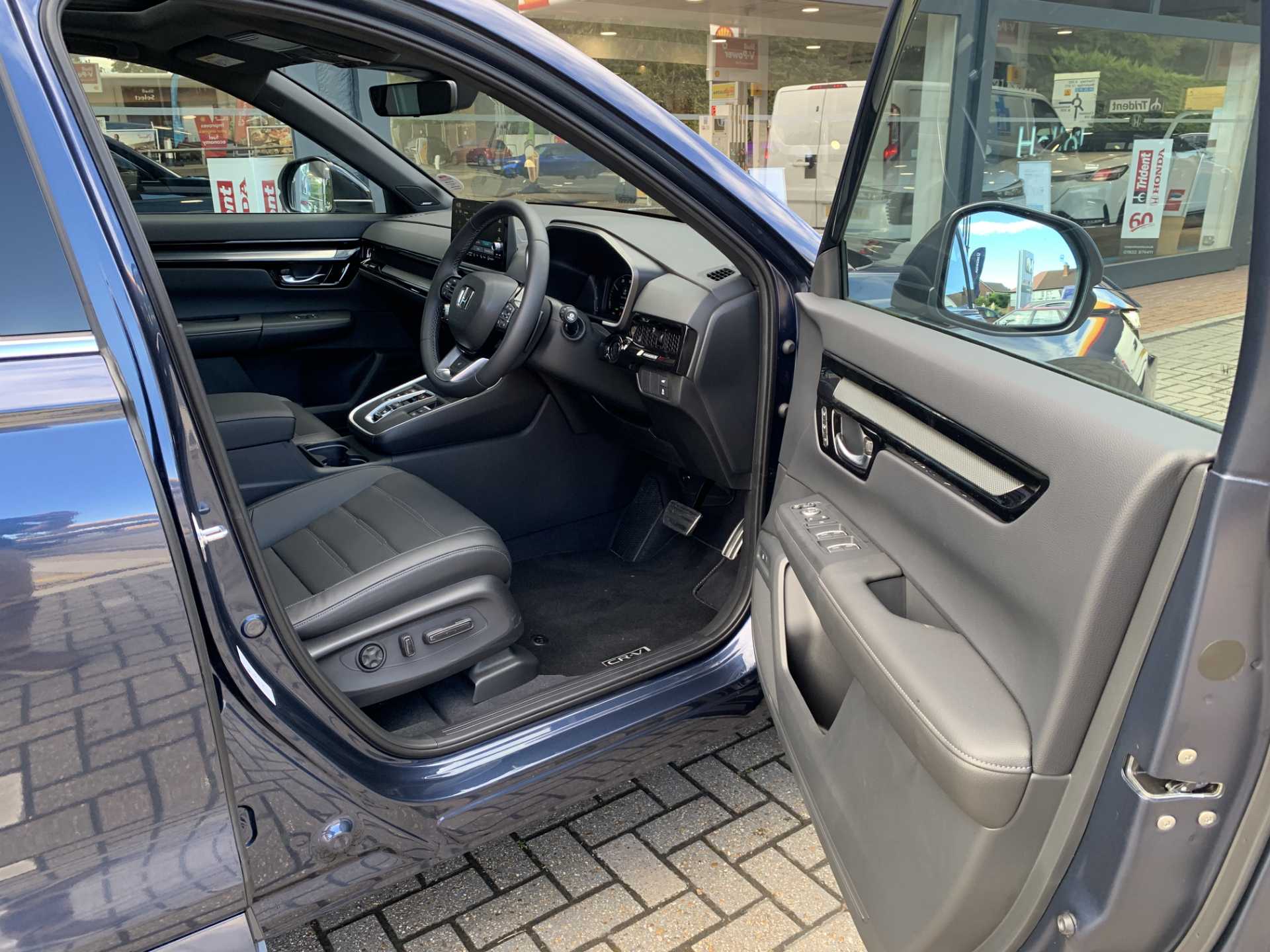 Honda CR-V 2.0 ePHEV Advance Tech 5dr eCVT - Image 15