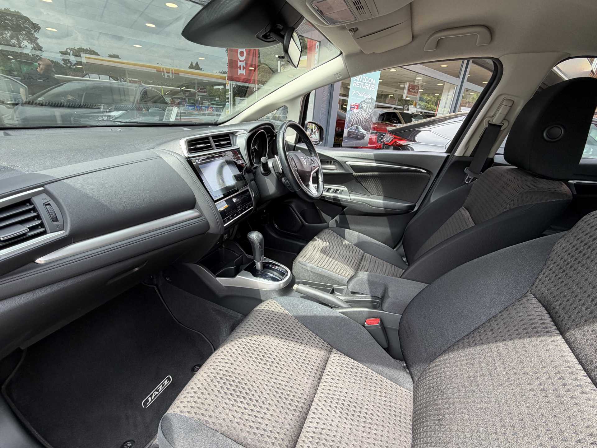 Honda Jazz 1.3 i-VTEC EX Navi 5dr CVT - Image 2