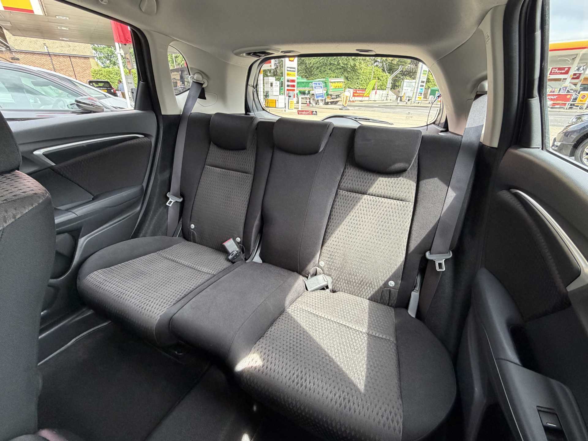 Honda Jazz 1.3 i-VTEC EX Navi 5dr CVT - Image 8