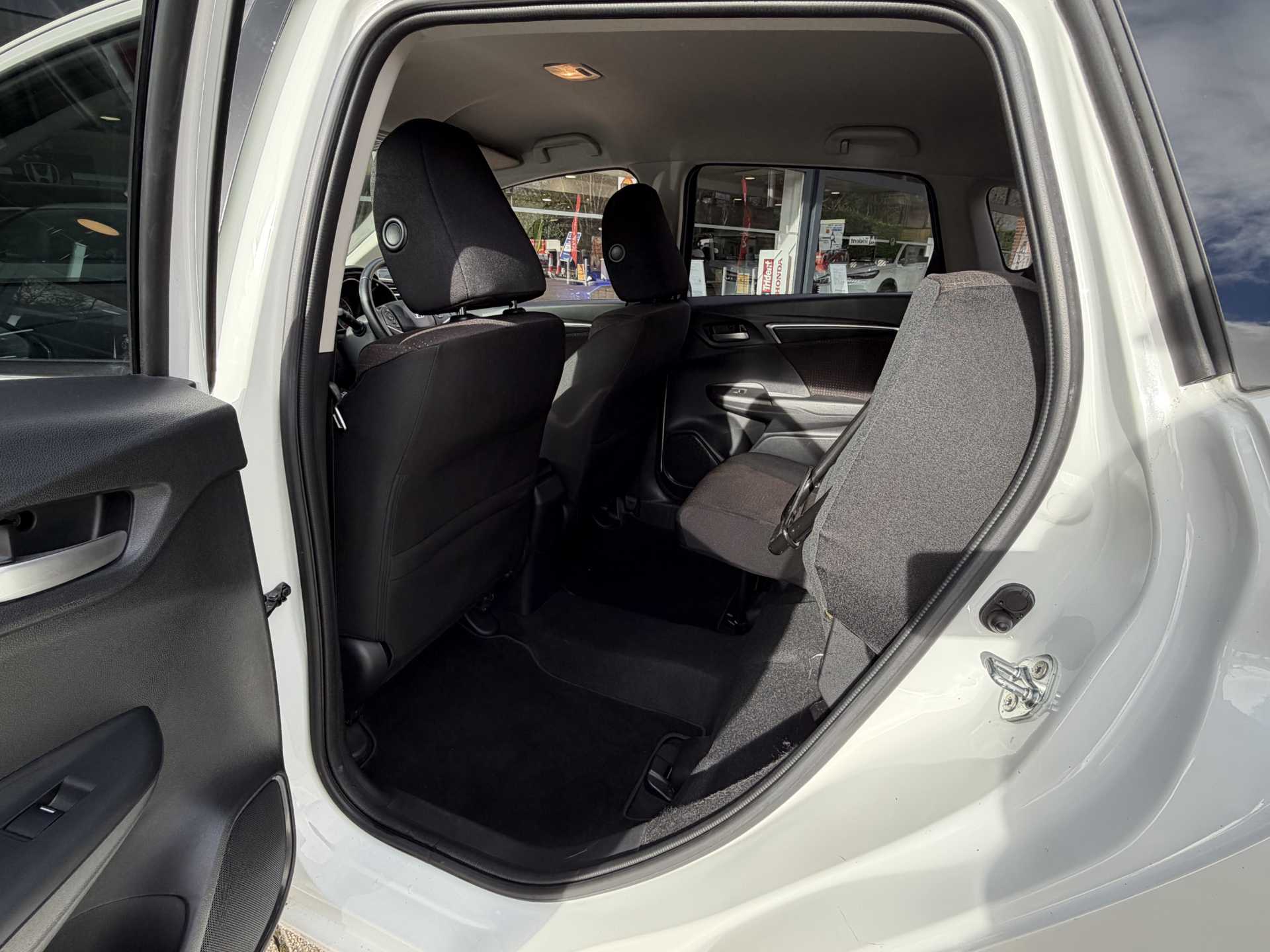 Honda Jazz 1.3 EX Navi 5dr CVT - Image 18