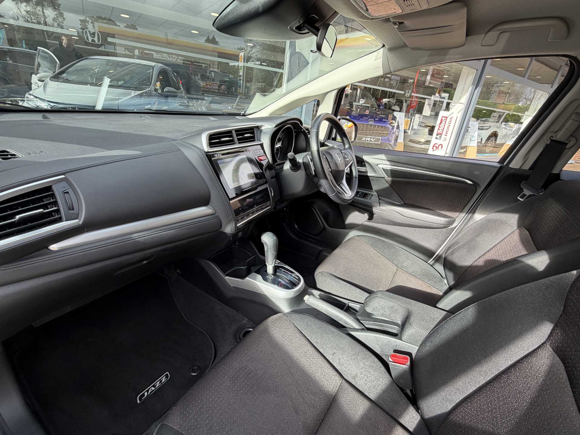 Honda Jazz 1.3 EX Navi 5dr CVT - Image 2