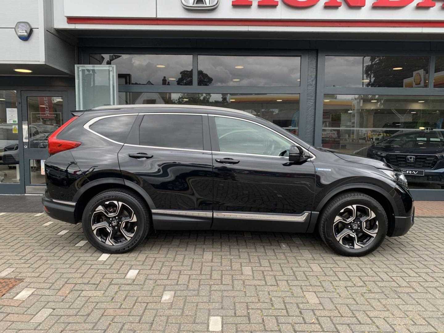 Honda CR-V 2.0 i-MMD Hybrid SR 5dr eCVT - Image 5