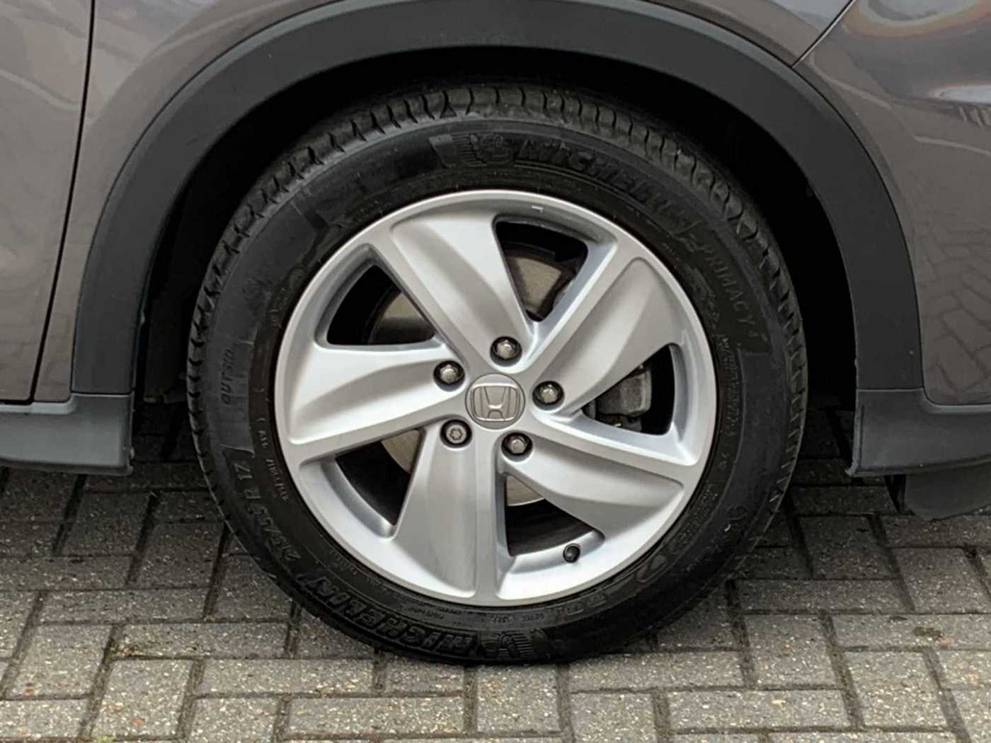 Honda HR-V 1.5 i-VTEC EX CVT 5dr - Image 9