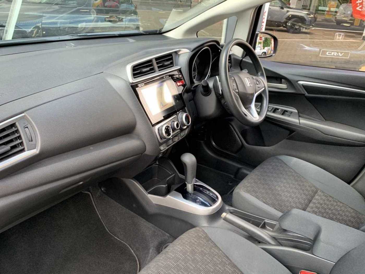 Honda Jazz 1.3 i-VTEC SE Navi 5dr CVT - Image 2