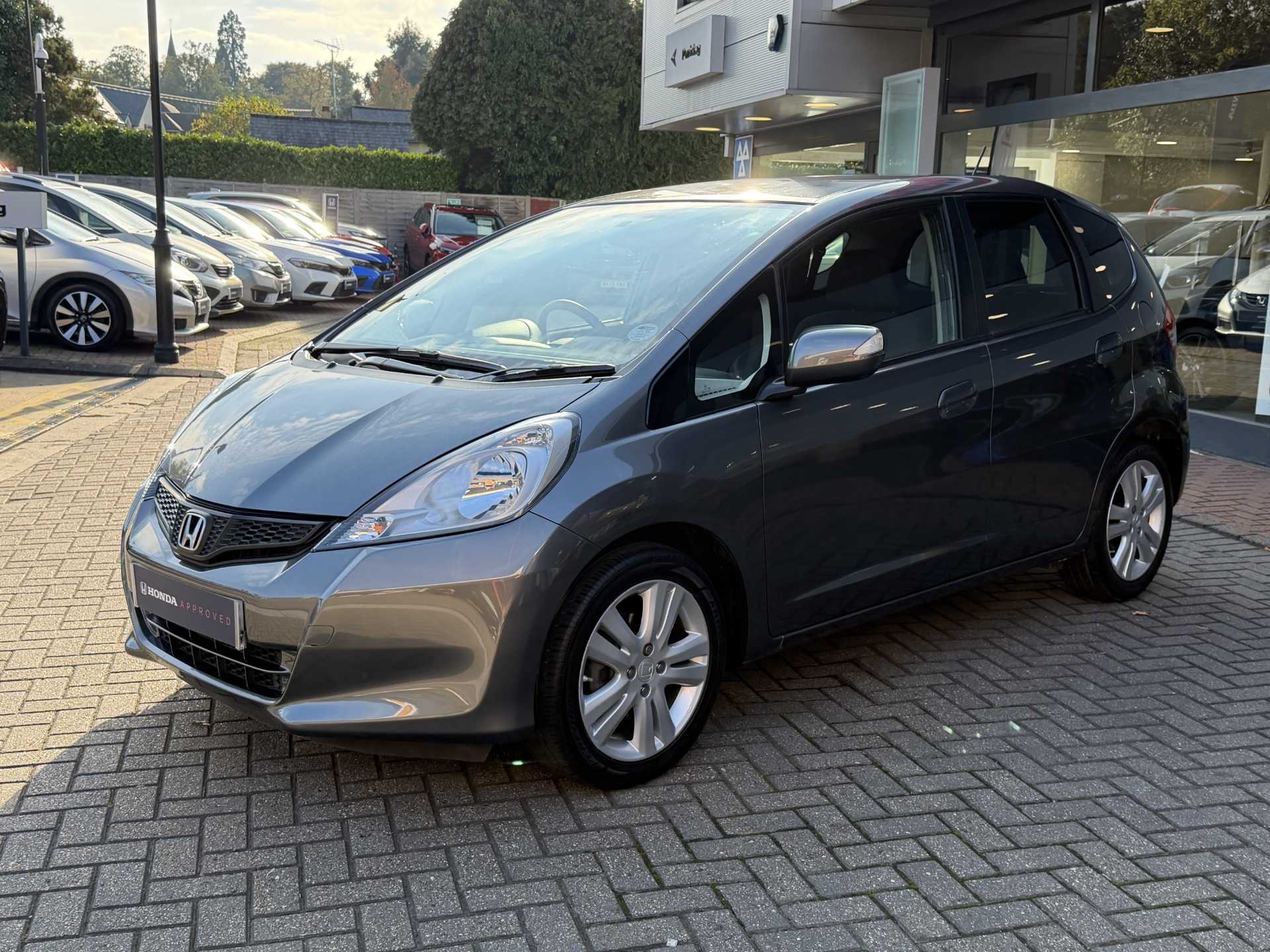 Honda Jazz 1.4 i-VTEC ES Plus 5dr CVT - Image 10